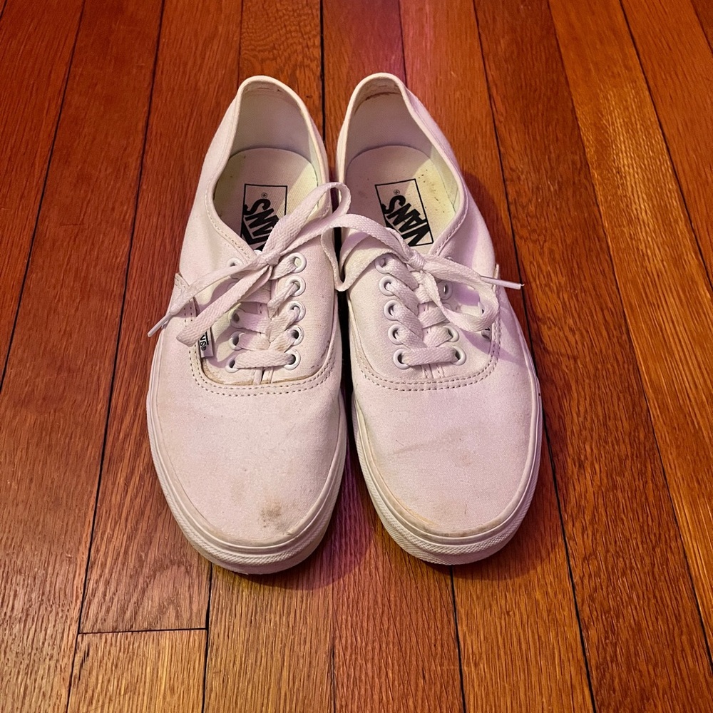 Women’s White Vans Sneakers
Size 8